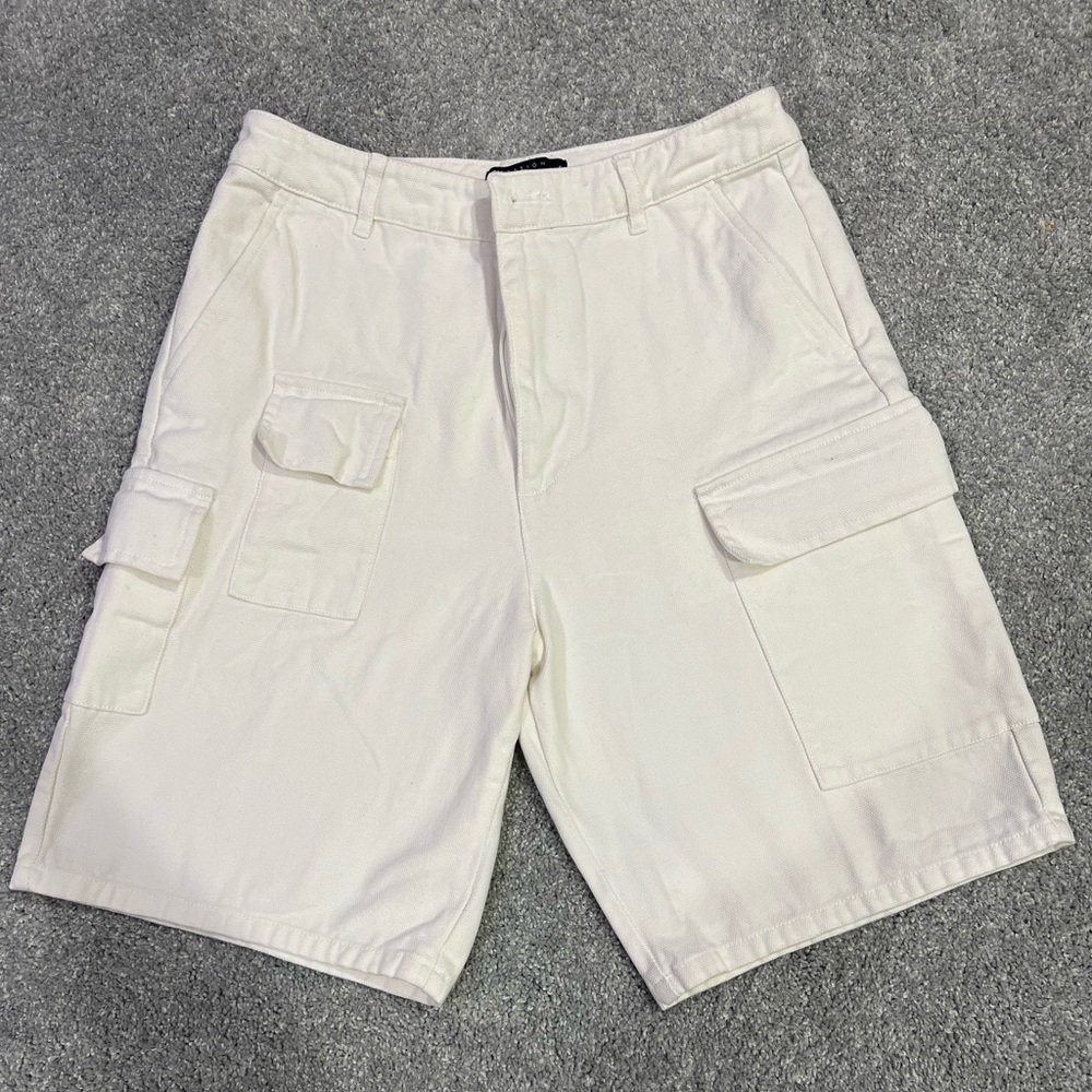 ASOS DESIGN Relax Skater Shorts with cargo pockets in off white